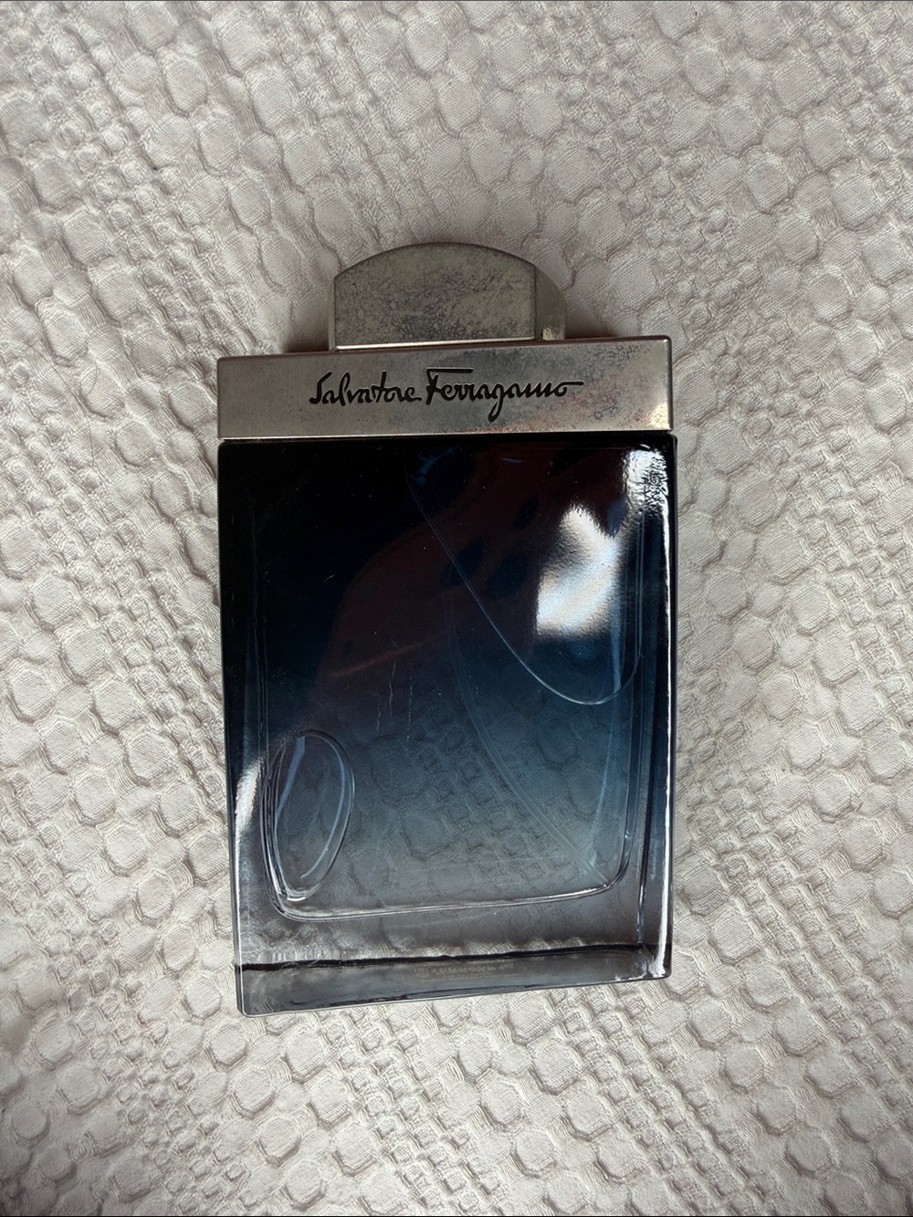 Salvatore Ferragamo Subtil 3.4 Oz Blue-to-Clear Gradient Fragrance Bottle